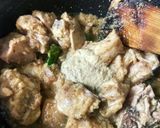 A picture of step 2 of Gondhoraj kanchlonka chicken stew.