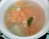Foto langkah ke 4 dari resep Sup ayam sayap brokoli wortel.