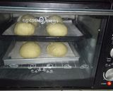 Foto langkah ke 3 dari resep Korean Garlic Cheese Bread.