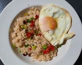 A picture of step 5 of Garlic Fried Rice.