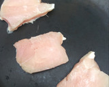 Foto del paso 2 de la receta: Banderillas de huevo