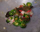 Foto langkah ke 3 dari resep Oseng oseng Kikil anti lengket.