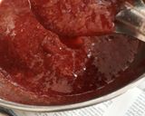 A picture of step 4 of Strawberries and chia seed jam.