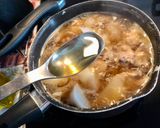 A picture of step 4 of Simmered Daikon and Chicken (大根と鶏肉煮物).