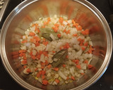 Foto del paso 3 de la receta: Contramuslos de pollo rellenos