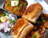 A picture of step 7 of Pav Bhaji.
