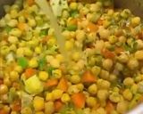 Foto del paso 2 de la receta: Revithia: Sopa griega de garbanzos, verduras, limón y queso feta