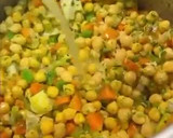 Foto del paso 2 de la receta: Revithia: Sopa griega de garbanzos, verduras, limón y queso feta