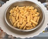 A picture of step 1 of Yam Fry.