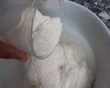 Foto del paso 2 de la receta: Arepa rellena con vegetales frescos y queso # menosde10