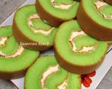 Foto langkah ke 6 dari resep Bolu gulung pandan 3 telur (lembut dan lentur).