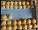 Foto langkah ke 3 dari resep Bolen Pisang Coklat Keju.