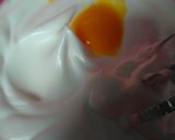 Foto langkah ke 3 dari resep Banana Chiffon Cake With Plam Sugar.