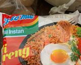 Foto langkah ke 1 dari resep Indomie Goreng Tumis ala Chinese Food.