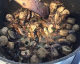 Une image de l'étape 10 de Timbale de pennes aux saucisses blanches,champignons,stilton et gorgonzola.