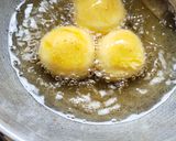મેંગો ગુલાબજાંબુ સ્ત્ફદ રસગુલ્લા  (Mango Gulab jambu stuffed rasgulla Recipe in Gujarati) રેસીપી સ્ટેપ4ફોટો