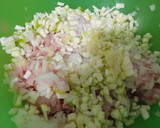 Foto del paso 3 de la receta: Hamburguesa de pollo, boniato, cebolla y calabacín