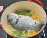 Foto del paso 6 de la receta Dorada con mejillones