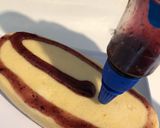 Foto langkah ke 4 dari resep Simple Blueberry Cheese Cake.