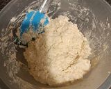 A picture of step 3 of Cheesy garlic loaf.