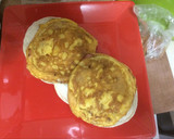 Foto del paso 4 de la receta: Tortilla de huevo en salsa roja