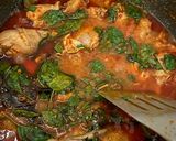 Foto langkah ke 5 dari resep Ayam woku tidak pedas kids friendly.