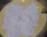 Foto del paso 2 de la receta: Bizcochuelo Marmolado