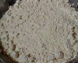 A picture of step 1 of Dahi Phulki Chana Chaat.