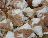 Foto langkah ke 2 dari resep Bolu kukus.