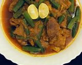 A picture of step 8 of Bhindi ghousht.