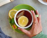 Foto langkah ke 3 dari resep Honey Lemon Tea (hot).