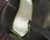 Foto del paso 1 de la receta: Pizza prosciutto de base de calabacín