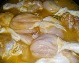 Foto langkah ke 2 dari resep Ayam ungkep kuning.