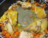 Foto del paso 4 de la receta Pollo en salsa de tricoloma portentosum