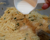 Foto del paso 2 de la receta: Tortillas de papa rallada sin freír
