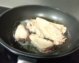 Foto del paso 3 de la receta: Entrecot de ternera con crosta de menta al horno