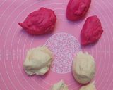 Foto langkah ke 3 dari resep Bakpao Kepang Merah Putih.