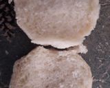 A picture of step 4 of Keema burger with chilli tomato paste.