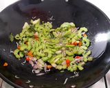 Foto langkah ke 8 dari resep Tumis Pare Petai dan Teri.