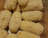 Foto langkah ke 4 dari resep 46_Kroket kentang isi ayam.