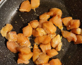Foto del paso 3 de la receta: Pollo con almendras estilo chino casero!!