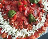 Une image de l'étape 3 de Tarte fine aux tomates 🍅 pesto jambon cru.
