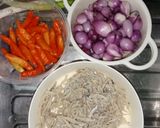 Foto langkah ke 1 dari resep Sambel Teri Bawang Merah.