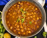 A picture of step 8 of Chole Masala.