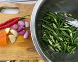 Foto langkah ke 2 dari resep Oseng Tahu Kacang Panjang.