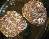 Foto del paso 5 de la receta: Hamburguesa de Quinoa Roja
