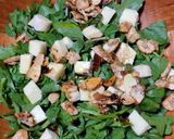 Foto del paso 2 de la receta: Ensalada de berros con queso Camembert y almendras caramelizadas