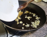Foto del paso 2 de la receta: Macarrones con atún y tomate en 16 minutos