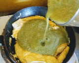 Foto del paso 3 de la receta: Huevo en salsa de guaje