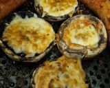 รูปขั้นตอนการทำที่ 2 ของ เห็ด Portobello อบชีสมอสซาเรลล่า